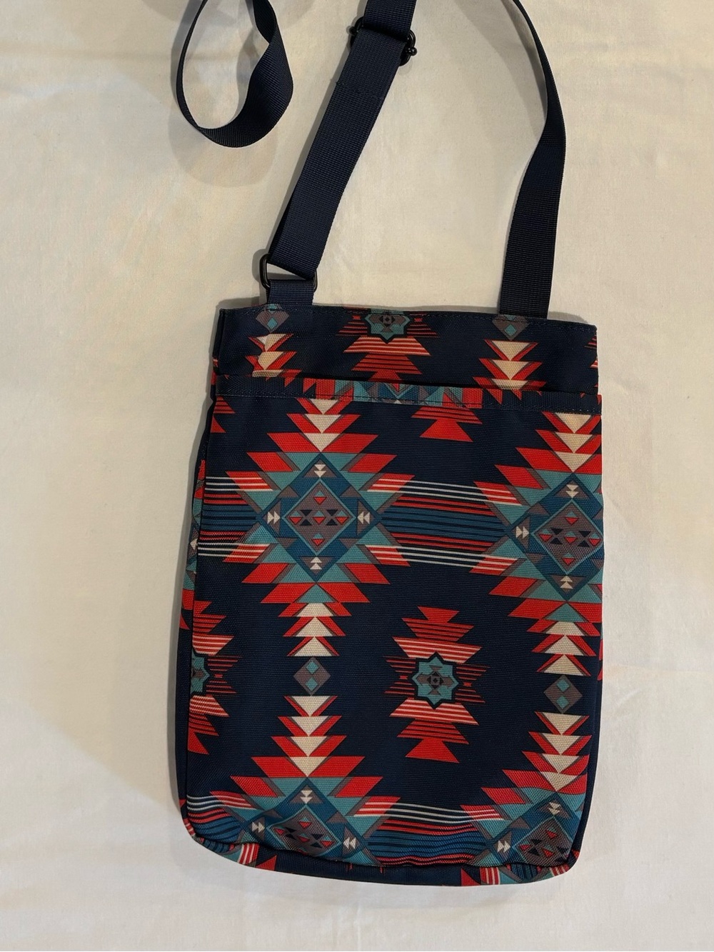 Kavu Navy Blue & Red Teal Mojave Aztec Print Crossbody Purse & Wallet Set - Picture 2 of 15
